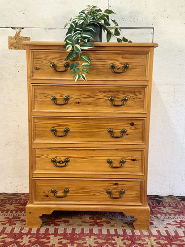 Victorian style vintage - victorian, solid