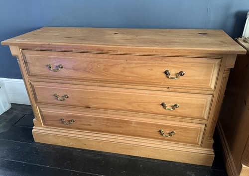 Solid pine long - chest, of