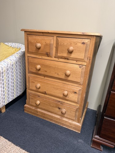 Solid pine chest drawers - of,