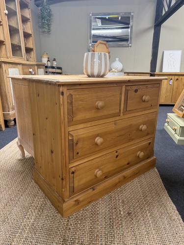 Solid pine chest drawers - chest, of