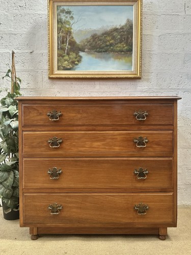 Beautiful vintage chest - vintage, of