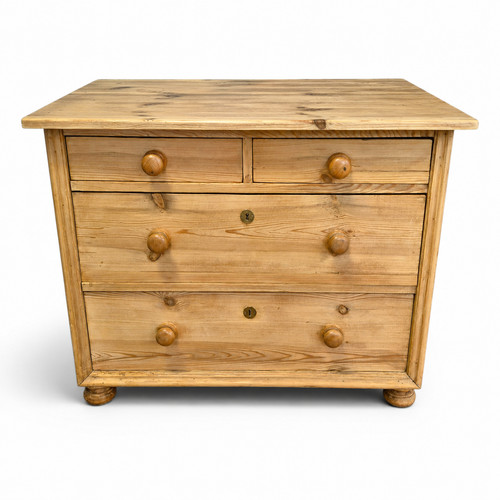 Vintage pine chest - vintage, of
