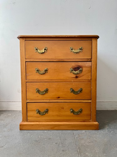 Antique pine chest - antique, of
