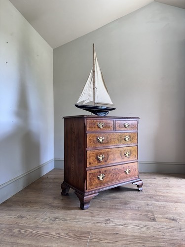 Vintage chest drawers - vintage,