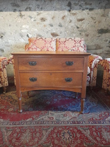 Vintage oak chest - of, drawers